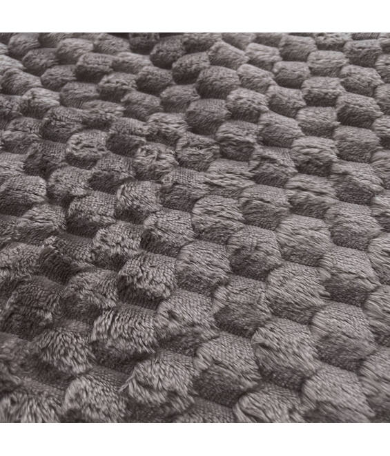 Byrklund Plaid Fluffy Dots